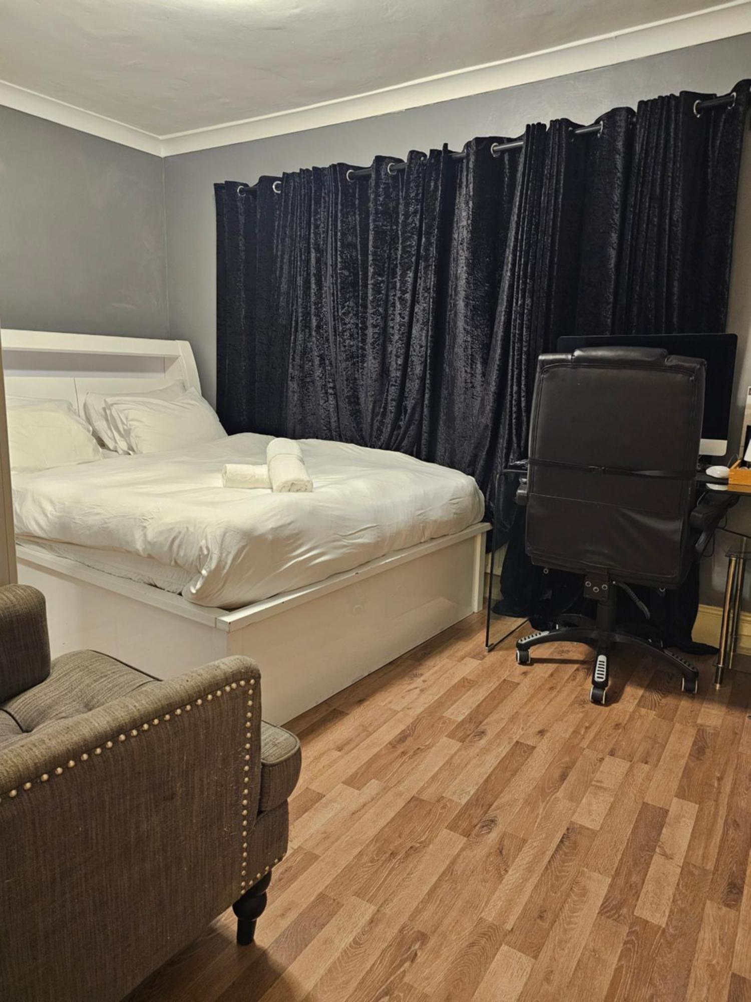 Umbrella Properties London Excel 外观 照片
